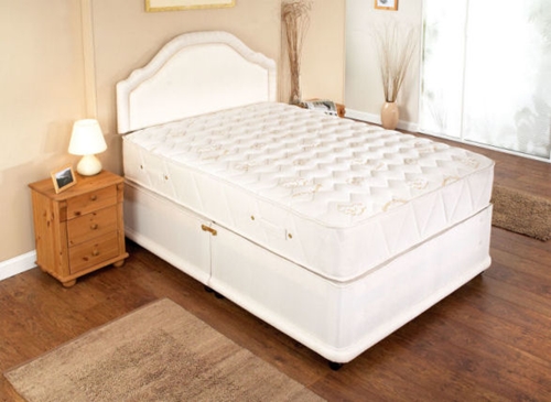 How to Make Your Own Bed Feel Like it Belongs in a Luxury Hotel 2